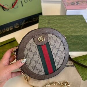 Gucci Handheld Shopping Bags Shoulder Bags